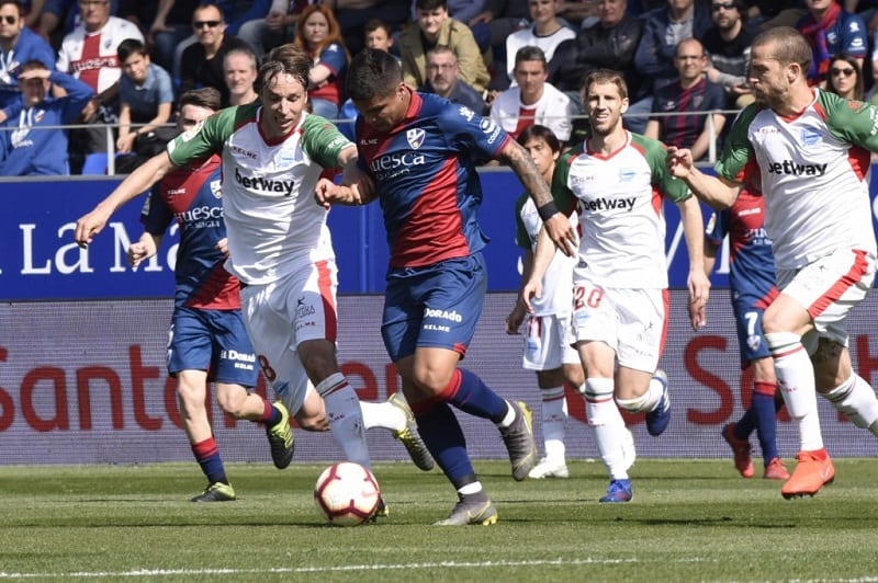 Soi kèo nhà cái trận Huesca vs Alaves, 13/12/2020 Soi kèo nhà cái trận Huesca vs Alaves, 13/12/2020