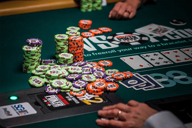 Tips thần thánh để luôn là người chiến thắng khi chơi Poker Tips than thanh de luon la nguoi chien thang khi choi Poker