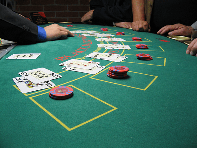 Cách nhận biết những phiên bản Blackjack thanh toán với tỷ lệ bất hợp lý Cach nhan biet nhung phien ban Blackjack thanh toan voi ty le bat hop ly