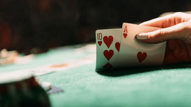 Cách giải quyết các vấn đề liên quan tới cảm xúc trong ván bài Poker Cach giai quyet cac van de lien quan toi cam xuc trong van bai Poker