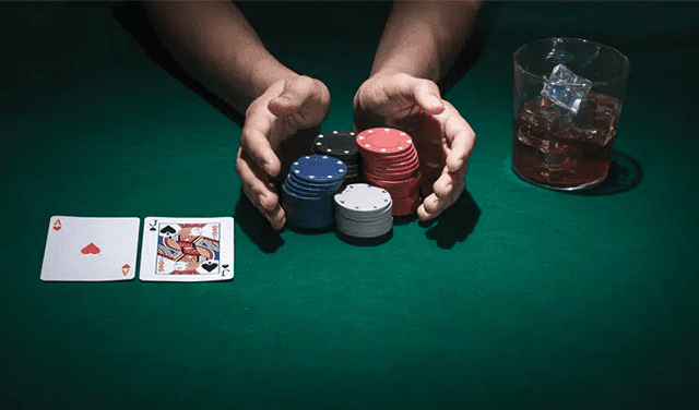 Các lưu ý xuyên suốt ván bài Poker ba lá Cac luu y xuyen suot van bai Poker ba la