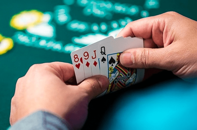 Các chiến thuật đánh bài Poker hiệu quả giành cho người chơi Cac chien thuat danh bai Poker hieu qua gianh cho nguoi choi