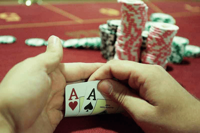 Cách chơi Red Black Poker online kiếm tiền đầy túi mỗi ngày Cach choi Red Black Poker online kiem tien day tui moi ngay