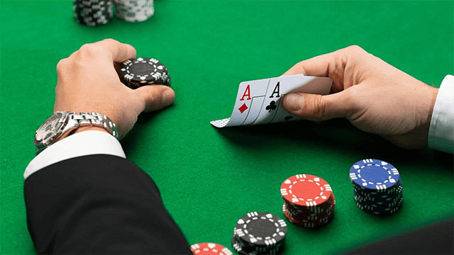 Cách giúp người mới hết bỡ ngỡ khi vào chơi bài Baccarat online Cach giup nguoi moi het bo ngo khi vao choi bai Baccarat online