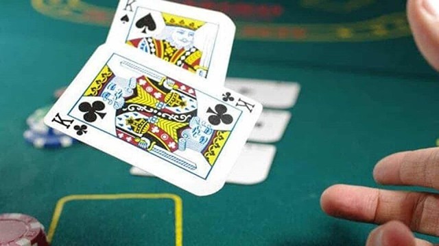 Đi tìm hiểu về cách chơi của game bài Poker xem có gì thú vị? Di tim hieu ve cach choi cua game bai Poker xem co gi thu vi?