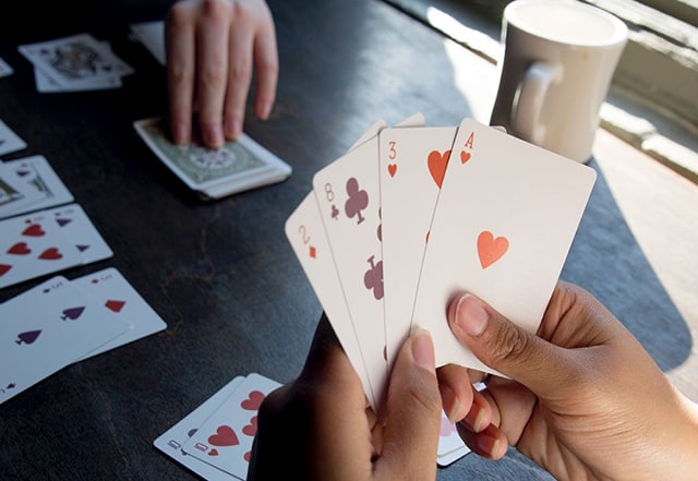Chiến thắng đơn giản trong game bài sâm nếu biết các phương pháp chơi? Chien thang don gian trong game bai sam neu biet cac phuong phap choi?