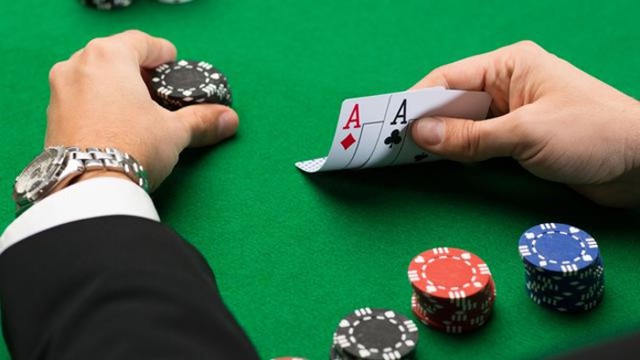 Chơi Baccarat có gì hay mà nhiều người chưa biết Choi Baccarat co gi hay ma nhieu nguoi chua biet
