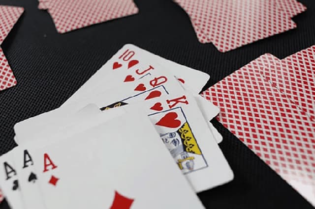 Cách xử lý các tình huống thường gặp khi chơi game tiến lên Miền Bắc online Cach xu ly cac tinh huong thuong gap khi choi game tien len Mien Bac online