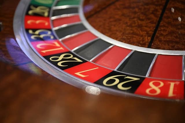 Chỉ bằng những kinh nghiệm chơi Roulette này bạn sẽ thắng được tiền dễ dàng Chi bang nhung kinh nghiem choi Roulette nay ban se thang duoc tien de dang