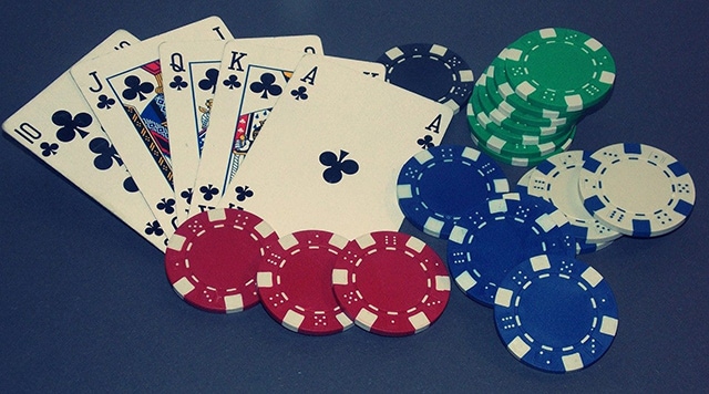 Áp dụng những bí quyết chơi Poker sau bạn sẽ luôn dễ có chiến thắng
