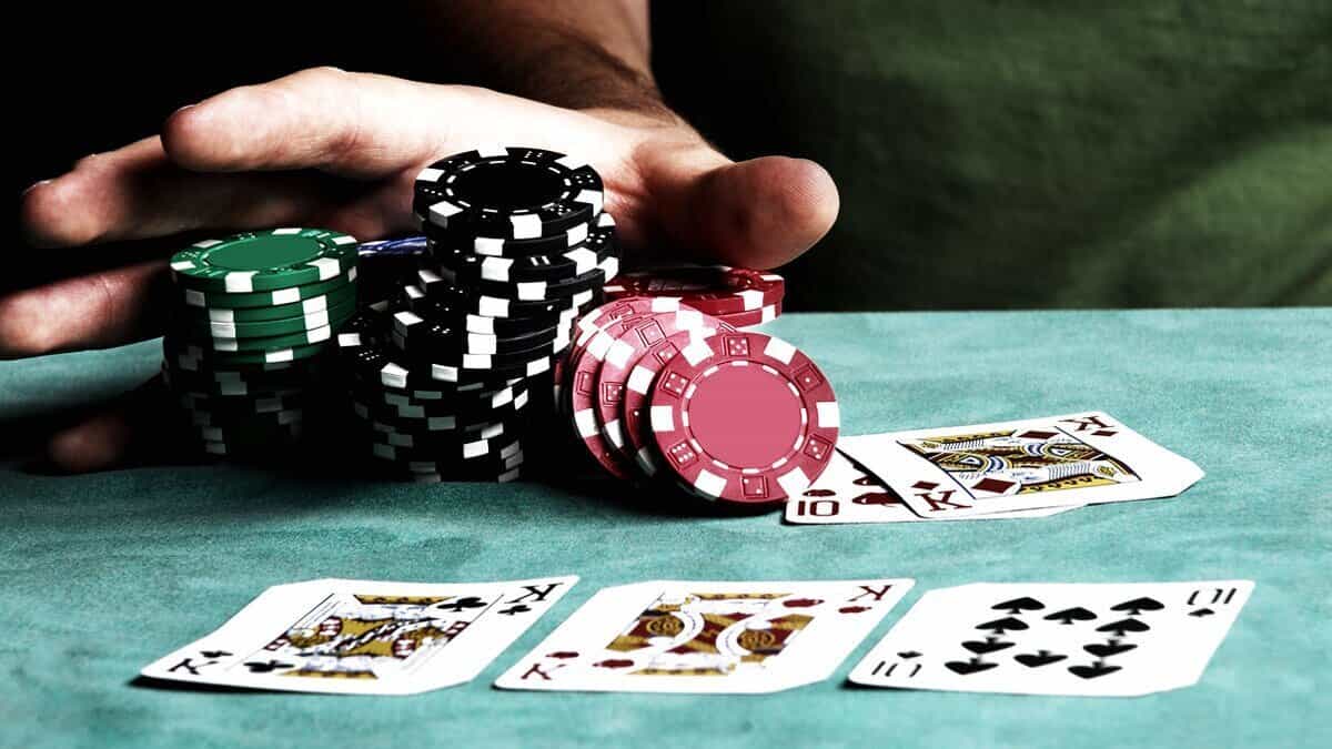 Tìm hiểu về cách nâng cao kỹ năng trong Poker để luôn là người thắng Tim hieu ve cach nang cao ky nang trong Poker de luon la nguoi thang