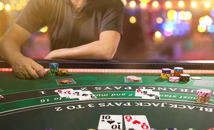 Phải chơi Blackjack như thế nào để kiếm tiền và chiến thắng được nhà cái