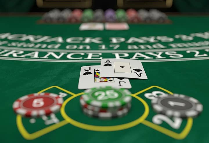 Hướng dẫn cách chơi một ván bài Blackjack chi tiết cho những người mới